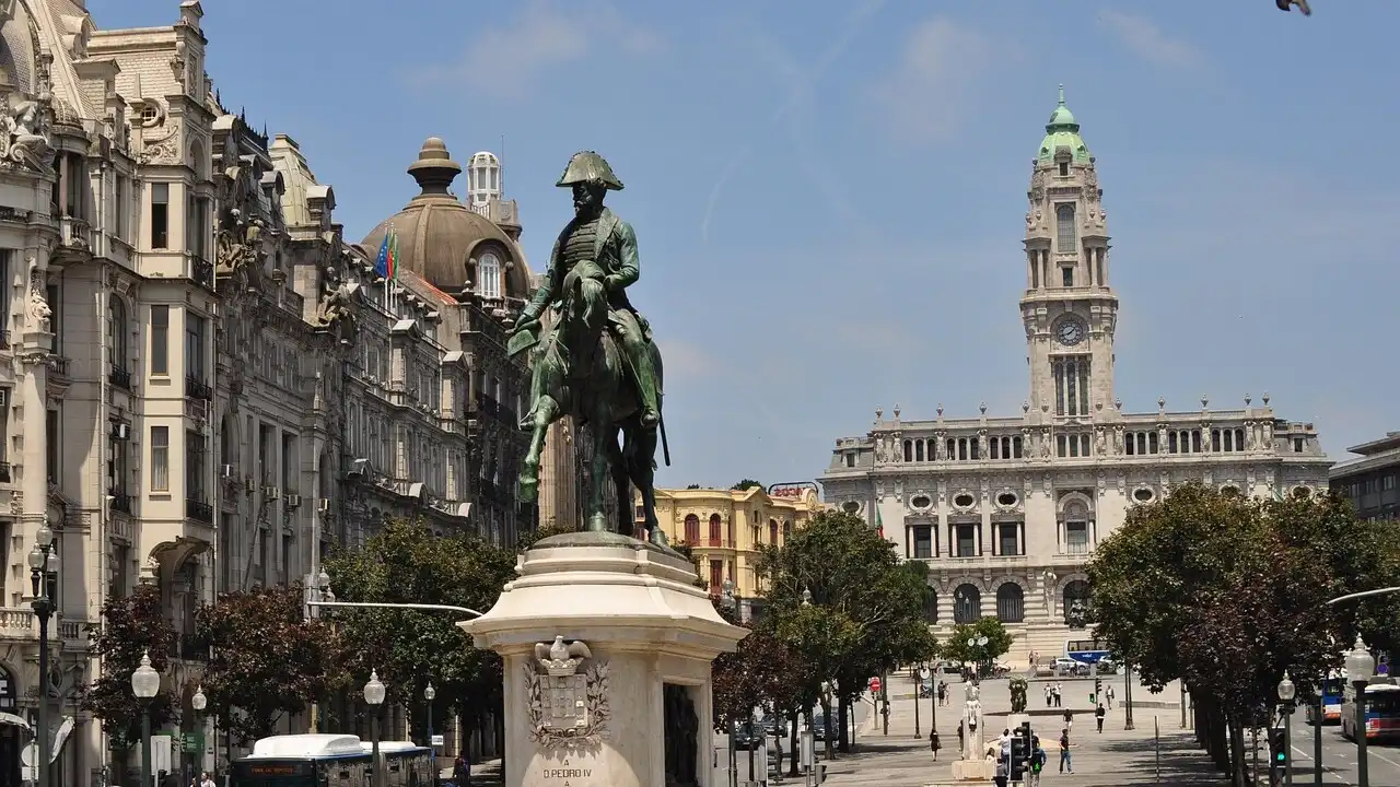 Essential Portuguese Phrases Every Tourist Should Know